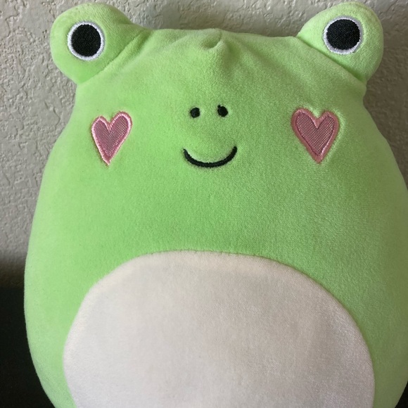 frog squishmallow heart cheeks